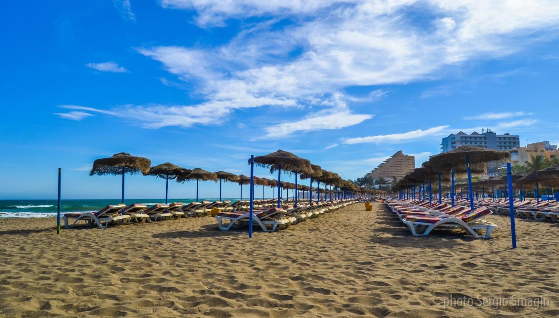 Los Patos I Apartamentos - Segunda Linea De Playa - Parking Gratis - Piscina Benalmádena Εξωτερικό φωτογραφία