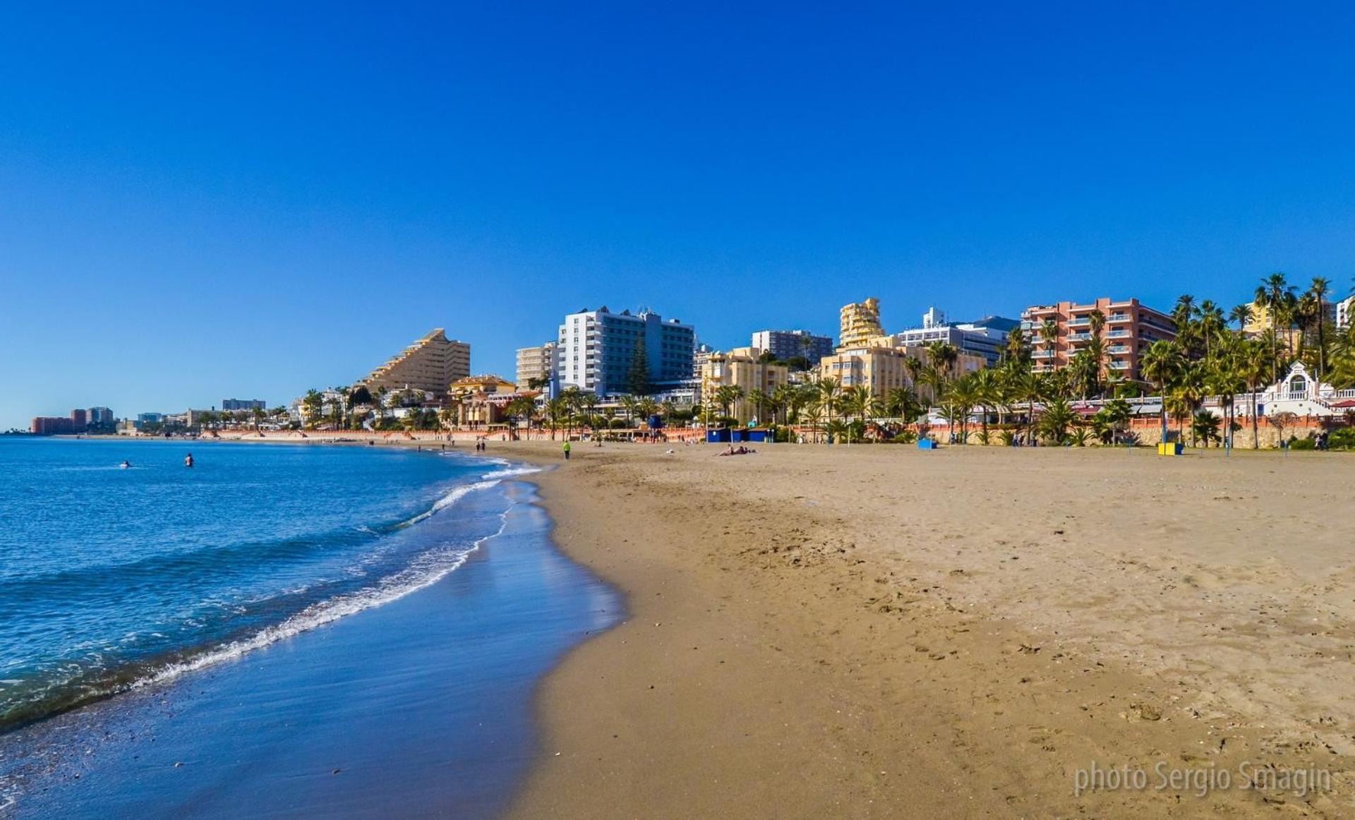 Los Patos I Apartamentos - Segunda Linea De Playa - Parking Gratis - Piscina Benalmádena Εξωτερικό φωτογραφία